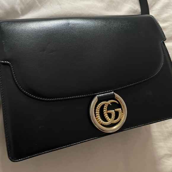 GUCCI Textured Calfskin Medium Torchon GG Ring Shoulder Bag Black - Picture 12 of 12